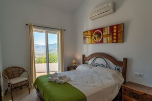 3 habitaciones, tabla de planchar con plancha y wifi gratis 