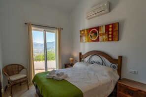 3 habitaciones, tabla de planchar con plancha y wifi gratis 