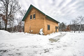 Exterior - Cabin w/ Fireplace < 1 Mile to Lakes + Golf (Pequot Lakes)