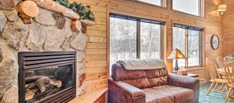 Cabin w/ Fireplace < 1 Mile to Lakes + Golf