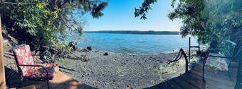 Magical 4 Bed Beachfront Cottage Getaway