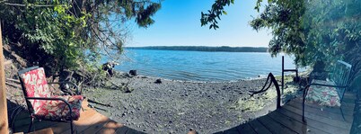 Magical 4 Bed Beachfront Cottage Getaway