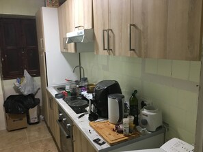 فرن، مستلزمات طهي/أطباق/أوعية