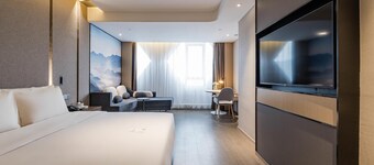 Atour Hotel