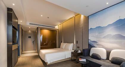 Atour Hotel