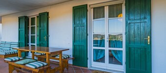 Villino La Rocca 500 meter far the beach of Marina di Campo