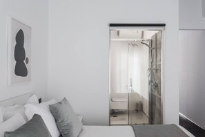 1 bedroom, iron/ironing board, free WiFi - Industrial 1BR Apartment in Ampelokipoi Area (Athens)