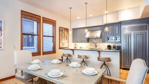 Unclassified image, 5 of 19, button - Maison D'apres by Exceptional Stays (Telluride)
