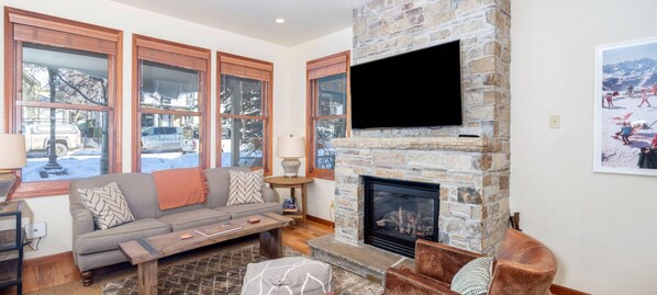 Townhome, 3 Bedrooms | Living room