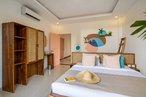 Habitación Deluxe doble, vistas al jardín | Escritorio, espacio para trabajar con un portátil, wifi y ropa de cama