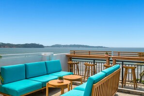 Bar (on property) - Outpost Weligama Beachfront (Weligama)