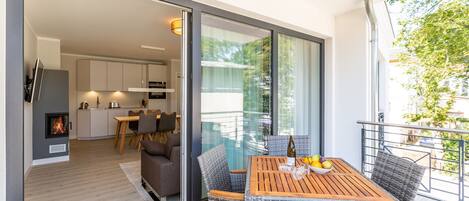 屋外ダイニングエリア