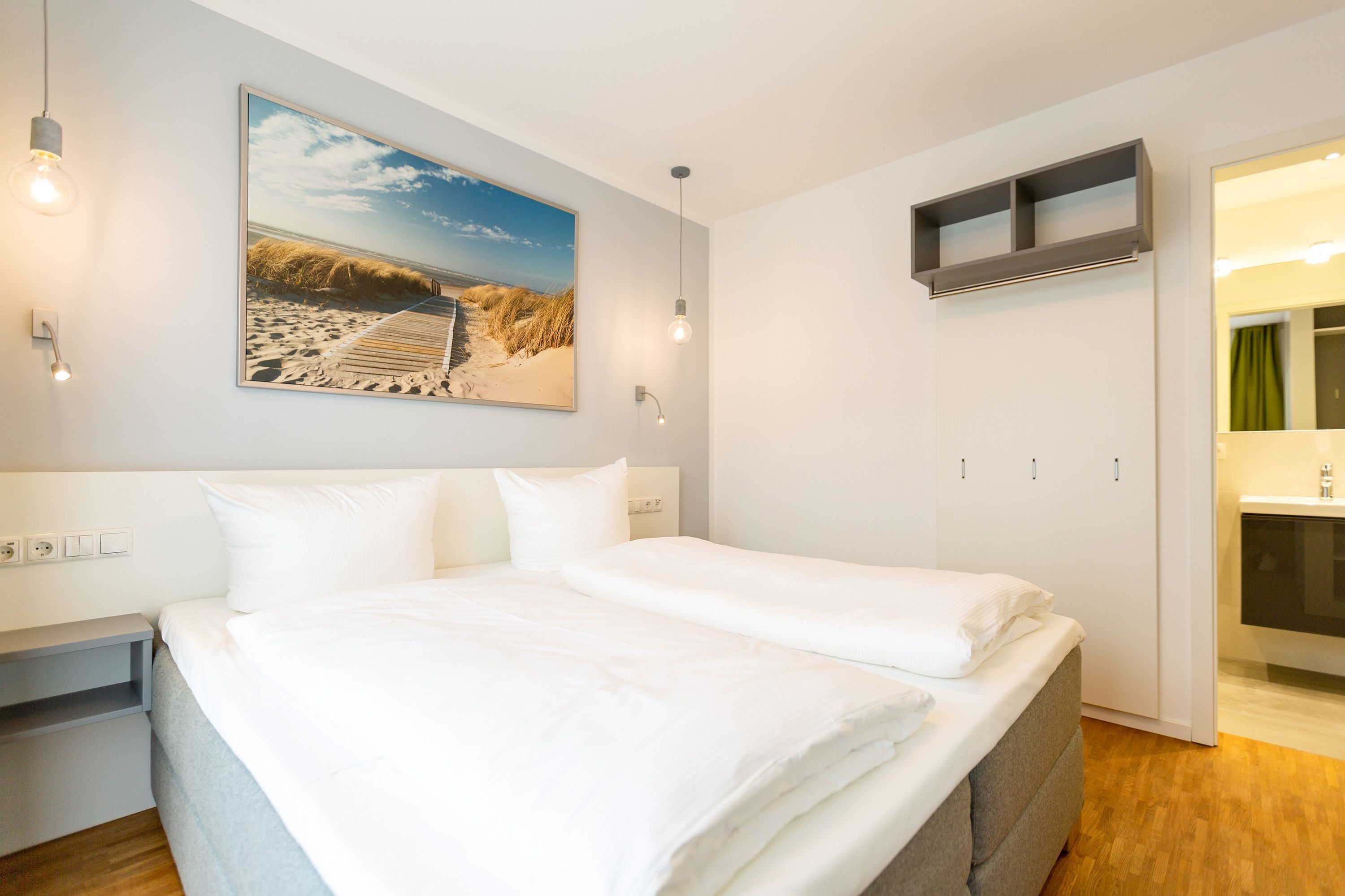 2 bedrooms, WiFi, bed sheets