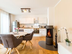 Fridge, oven, dishwasher, coffee/tea maker - Quarter at the forest castle, app. 01 (Heringsdorf)
