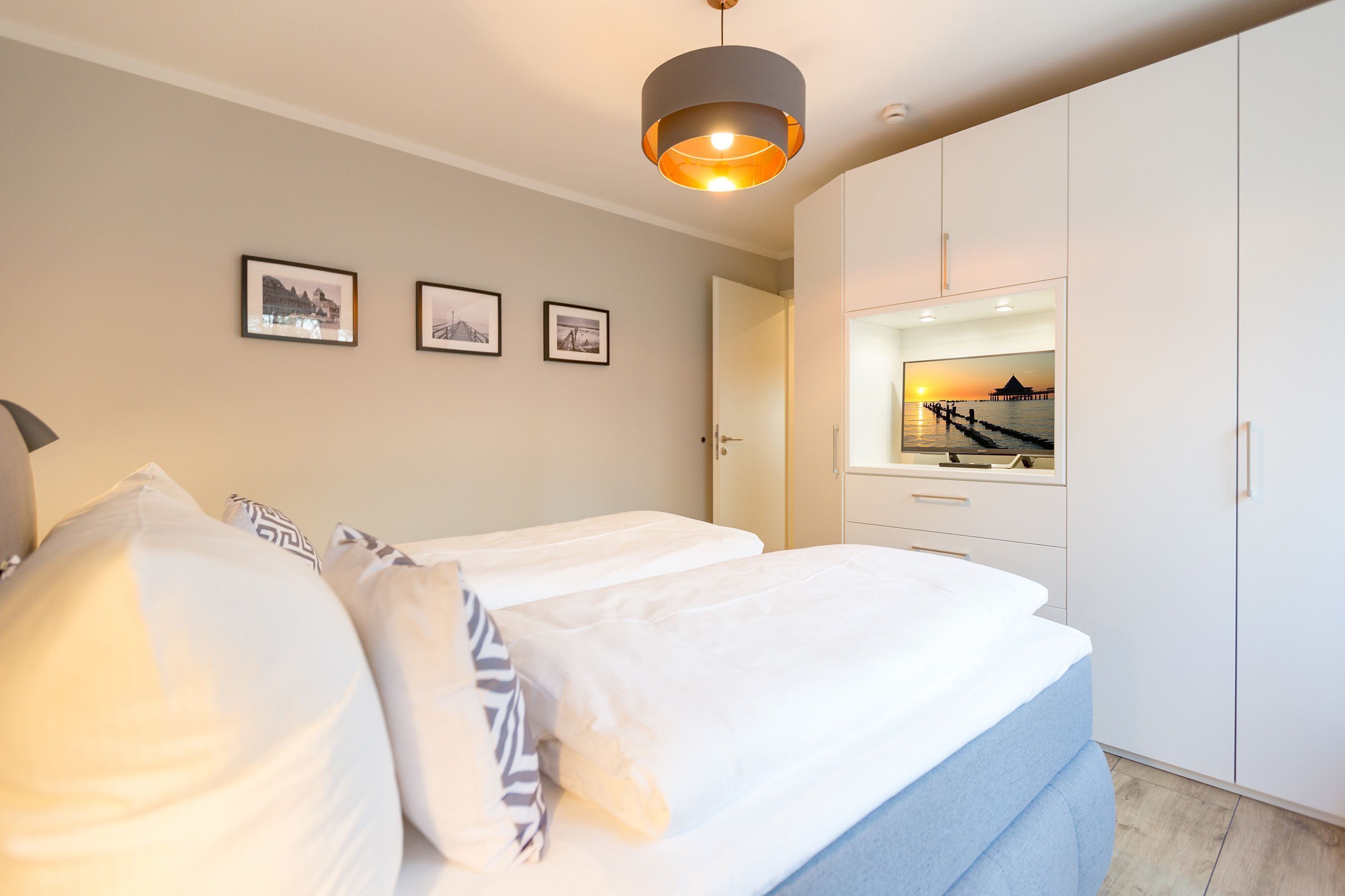 2 bedrooms, in-room safe, WiFi, bed sheets
