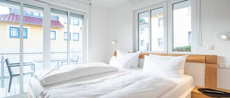 2 bedrooms, in-room safe, WiFi, bed sheets