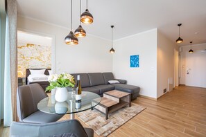 Fernseher, Kamin