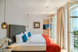2 bedrooms, in-room safe, WiFi, bed sheets
