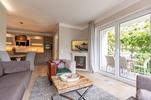 Televisión, chimenea