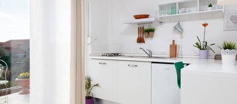 Summer holiday No.1 studio apartm.- 2 min walk to the beach, free:WI-FI, parking