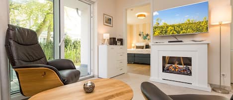 2 bedrooms, in-room safe, WiFi, bed sheets