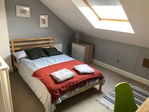 3 Schlafzimmer, Bügeleisen/Bügelbrett, Reisekinderbett, kostenloses WLAN