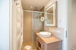 星評価なしの画像、2 / 24、ボタン