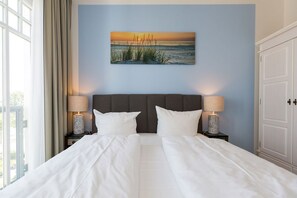 2 chambres, coffres-forts dans les chambres, Wi-Fi, draps fournis