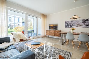 Fernseher, Kamin