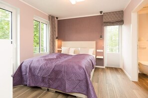 2 室のベッドルーム、セーフティボックス (室内)、WiFi、ベッドシーツ