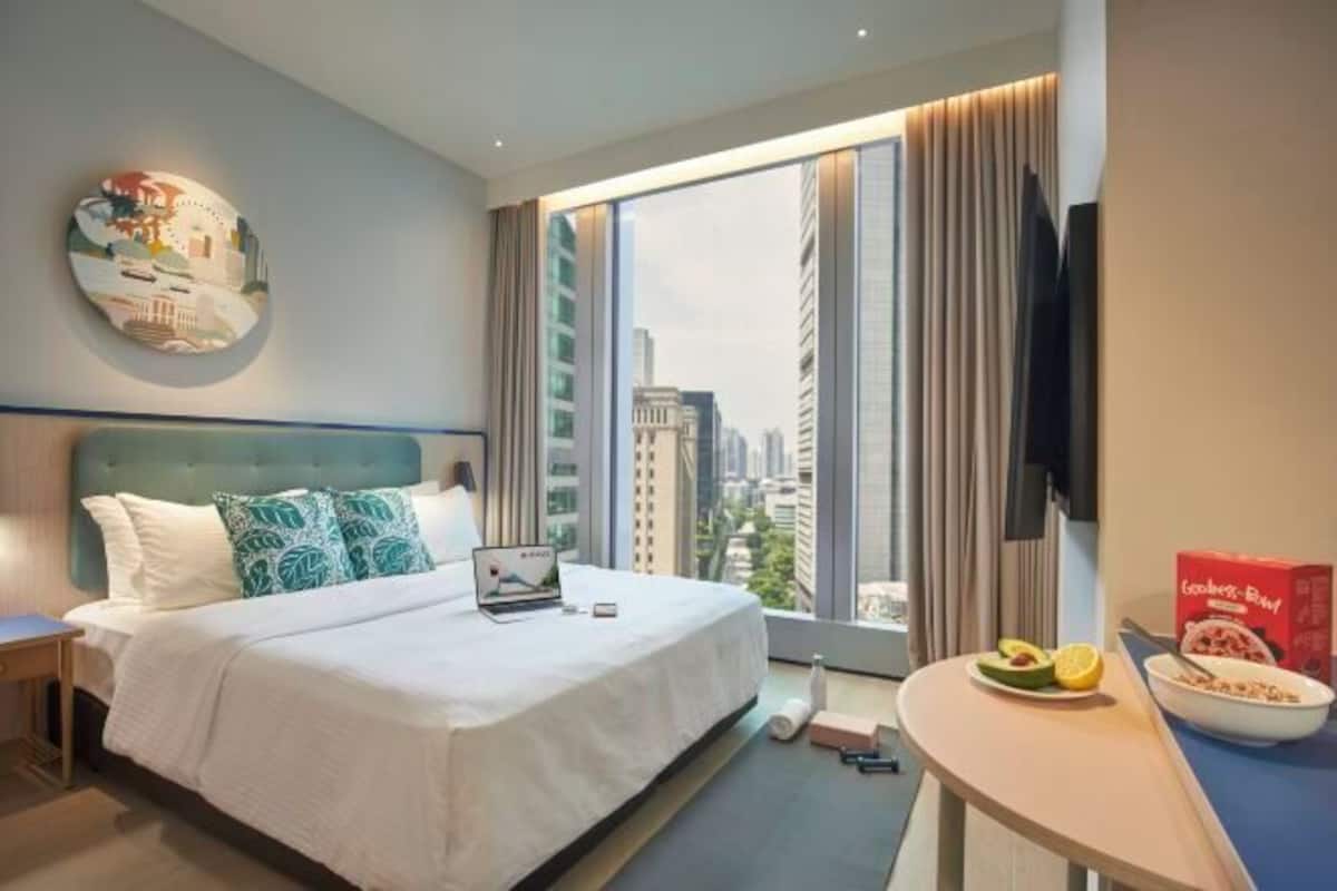 In-room safe, desk, soundproofing, iron/ironing board
