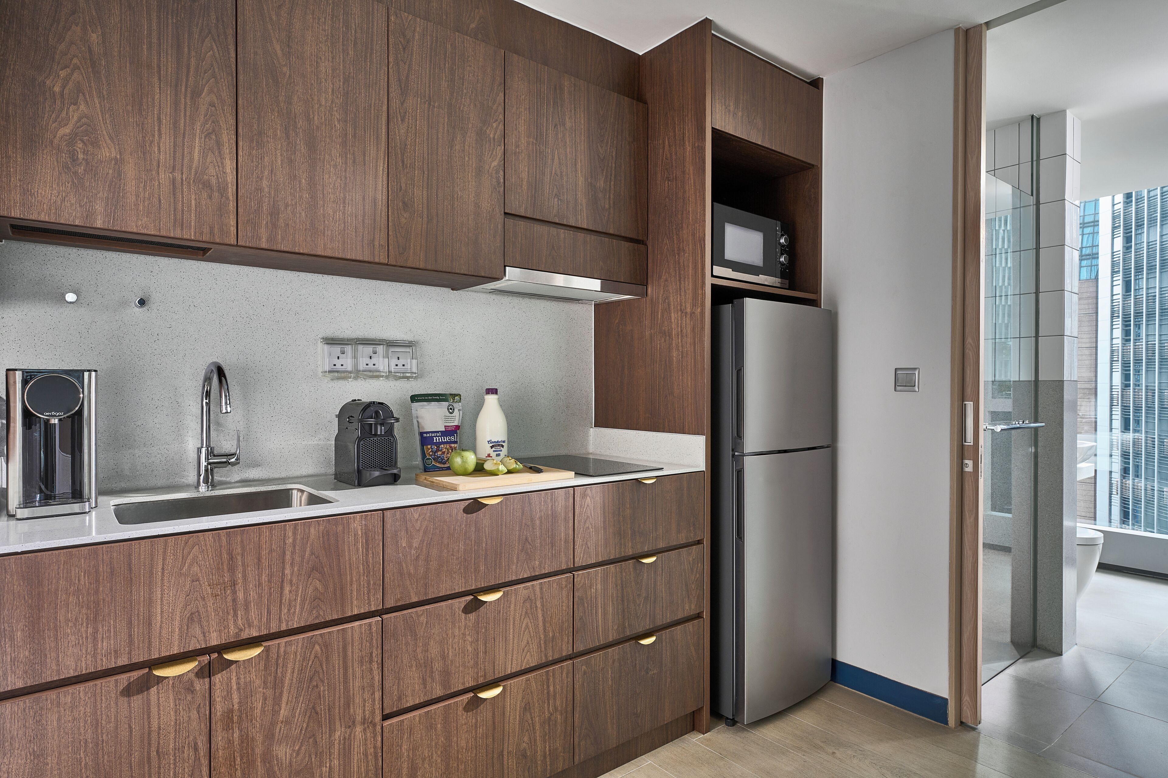 Premier Suite | In-room safe, desk, soundproofing, iron/ironing board
