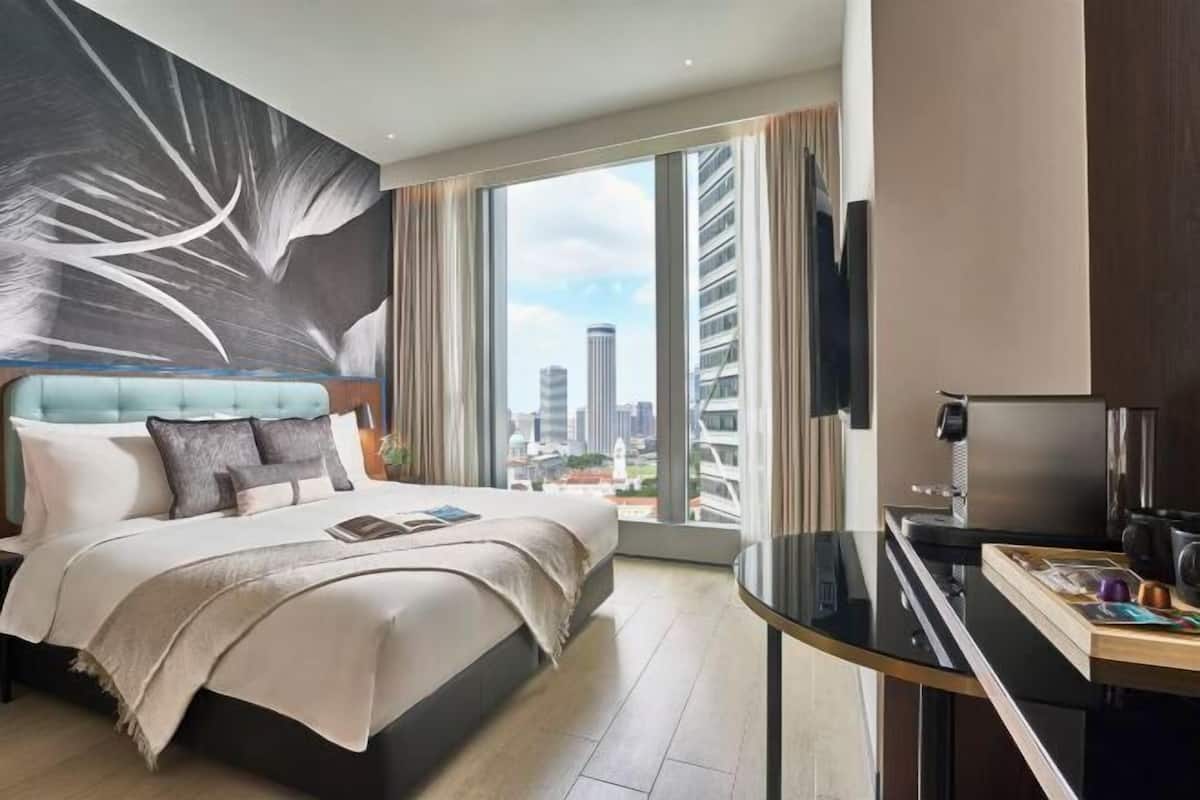 Caja de seguridad en la habitación, escritorio y insonorización