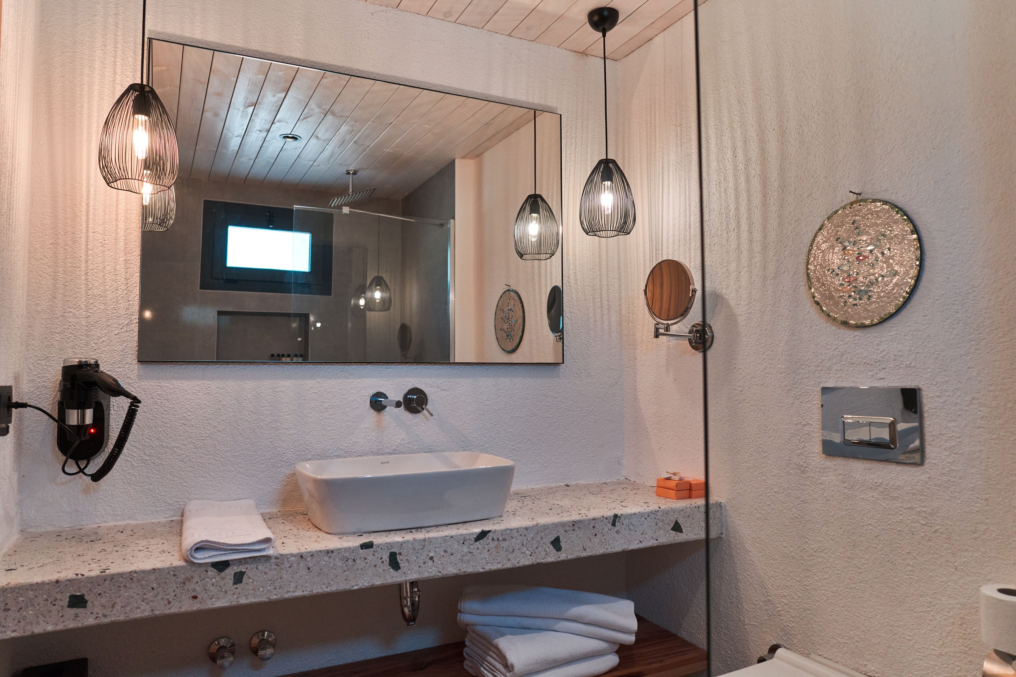 honeymoon double room, 1 bedroom, non smoking, pool view | bathroom | shower, rainfall showerhead, free toiletries, hair dryer