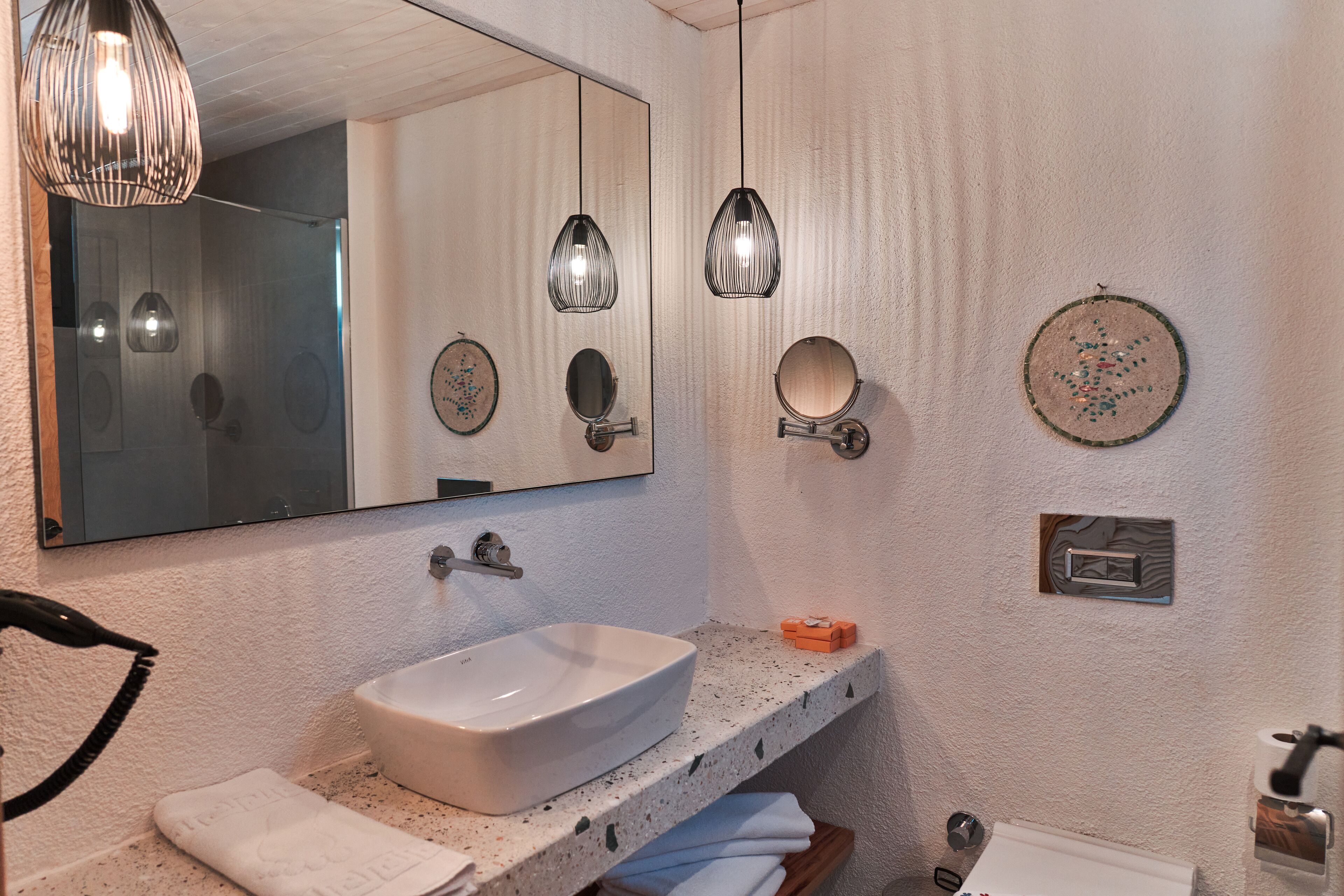 honeymoon double room, 1 bedroom, non smoking, pool view | bathroom | shower, rainfall showerhead, free toiletries, hair dryer