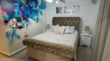 3 bedrooms, in-room safe, iron/ironing board, free WiFi