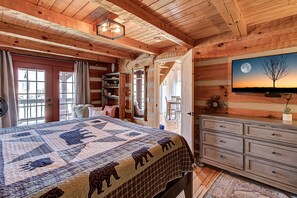 House, 1 King Bed, Mountain View (Bears Valley #171) | 1 bedroom, individually decorated, individually furnished, bed sheets - Bears Valley #171 (Sevierville)