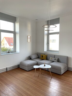 TV - Maple Apartment (Stutzheim-Offenheim)
