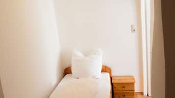 2 slaapkamers, een strijkplank/strijkijzer, reisbedje, gratis wifi