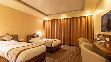 Habitación Deluxe con 2 camas individuales | Wifi gratis y ropa de cama