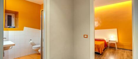 City Apartment | Bathroom