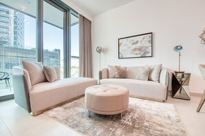 Deluxe Apartment, 2 Bedrooms, Non Smoking | Living area