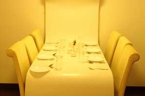 Restaurant - Hotel M Grand (Chennai)