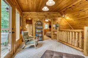 Nhà, nhiều giường, quang cảnh núi (Blue Mist Lodge #2914) | 2 phòng ngủ, trang trí khác biệt 