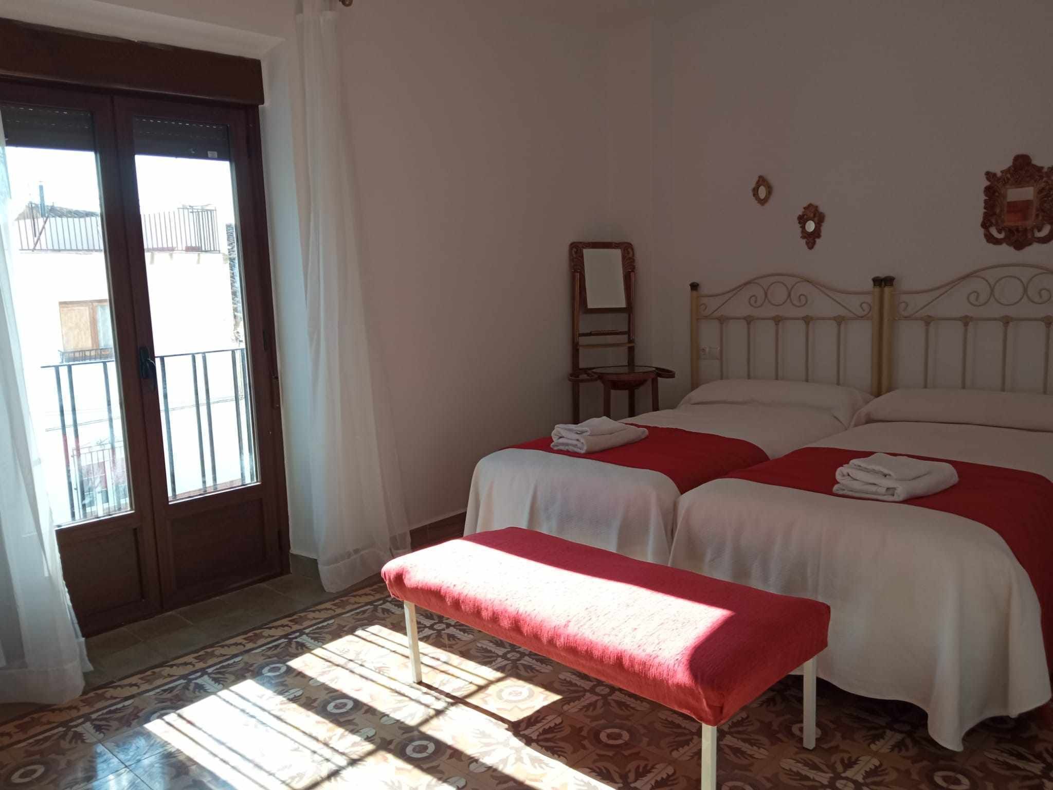 10 bedrooms, desk, travel crib, free WiFi