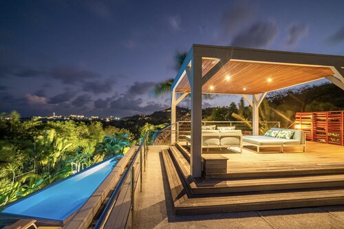 Villa Bahia Blue - Four Bedroom Villa, Sleeps 8