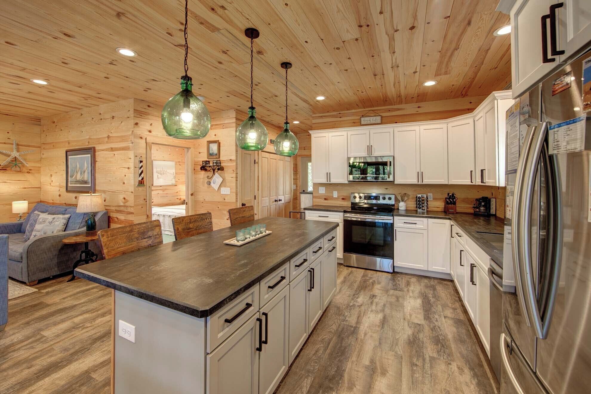 ثلاجة، ميكروويف، فرن، موقد طهي مسطح