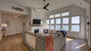 TV connectée, cheminée