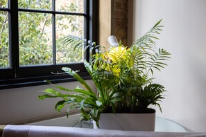 Apartment, 1 Queen Bed | Interior - Quiet Bespoke Designed Warehouse Openplan Studio (London)