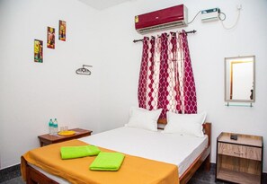 Room - Rainbow Residency ECR (Tindivanam)